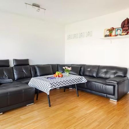 Privat Zimmer Richtung Messe Hannover Ngoại thất bức ảnh