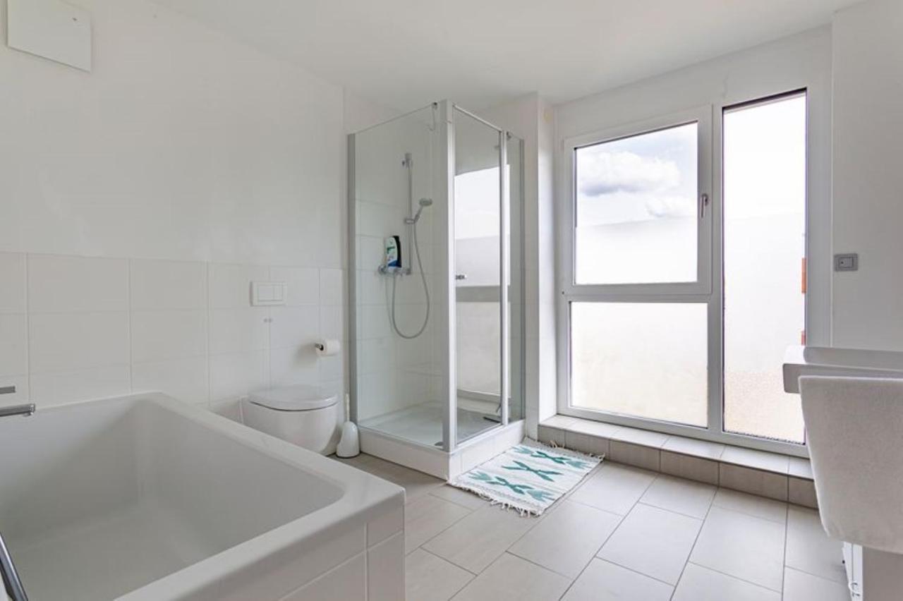 Privat Zimmer Richtung Messe Hannover Ngoại thất bức ảnh